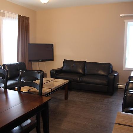 Hotel Opemiska Chapais Екстер'єр фото